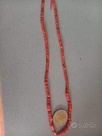 collana corallo antico  chiusura arg. dorato
