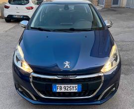 Peugeot 208 1.2 benzina 82 cv pari al nuovo