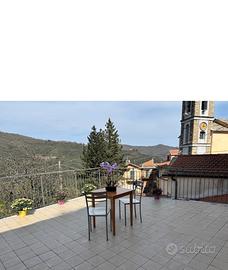 APPARTAMENTO situato a VALLORIA (PRELA')