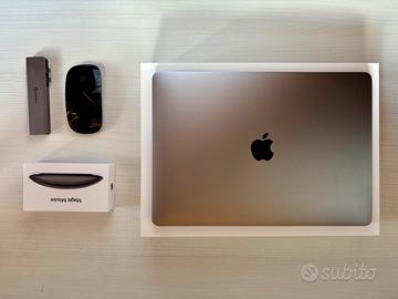 MacBook Pro 13” (2020) - Intel i5, 8GB RAM, 256 GB