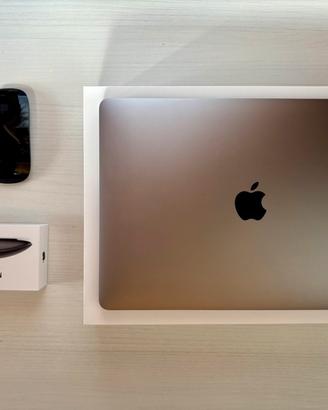 MacBook Pro 13” (2020) - Intel i5, 8GB RAM, 256 GB