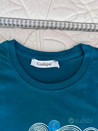 T-shirt Conbipel color petrolio con stampa onde