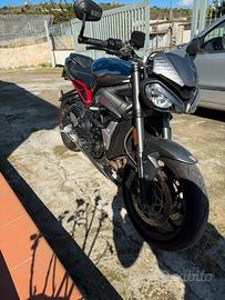 Triumph Street Triple 765 RS 2022