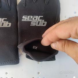 due paia guanti sub donna 