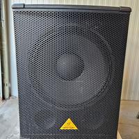 subwoofer Behringer b 1500b
