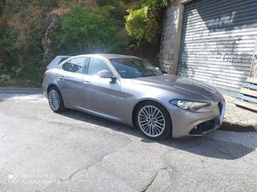 Alfa Romeo Giulia 2.2 Diesel 180 CV - 2017