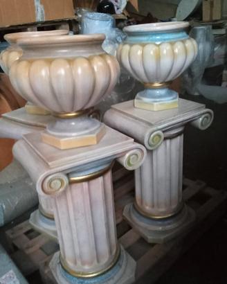 colonna in ceramica di bassano decorata a mano 