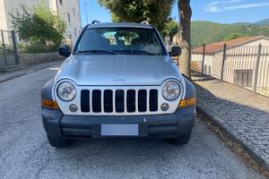 cherokee 2.8 CRD Diesel Sport - Anno 2006