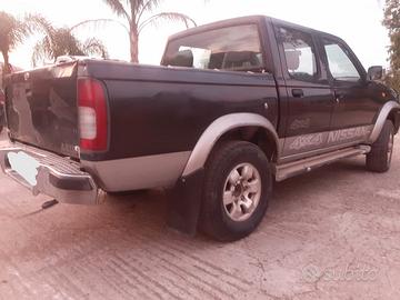 Pick-up nissan navara 2500 tdi diesel 2000