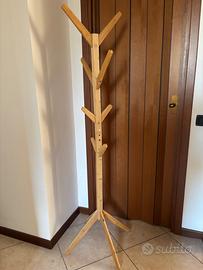 Attaccapanni in legno