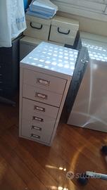 Schedari documenti ufficio classificatori