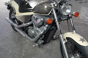 Honda shadow 600