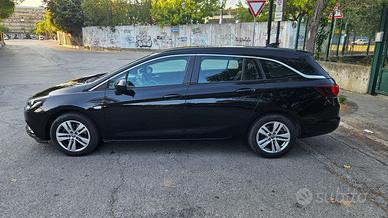 OPEL ASTRA Sport Tourer 1.6 Business - Cambio Aut.