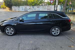 OPEL ASTRA Sport Tourer 1.6 Business - Cambio Aut.