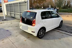 Volkswagen up! 2019