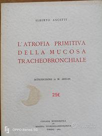 Tre libri di medicina datati 