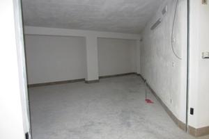 Garage mq 40 in Via barletta