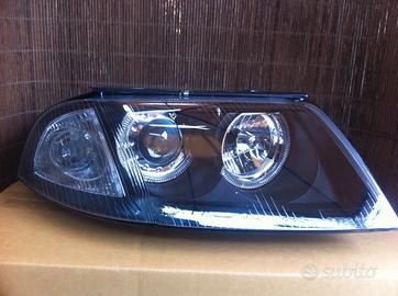 Gruppi ottici Angel Eyes LED VW Passat 3BG 00-05 n