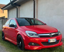 Opel Astra GTC OPC Line