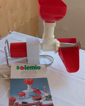 Spremipomodoro elettrico per conserva