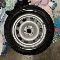 BridGestone 215/65 R16