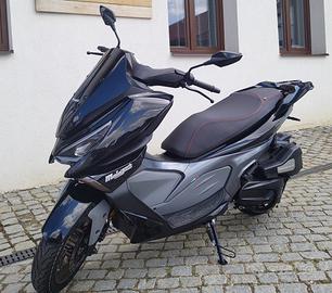 MALAGUTI MADISON 125cc NERO MOT.A LIQUIDO