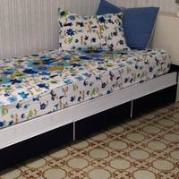 Letti singoli con cassetti contenitore