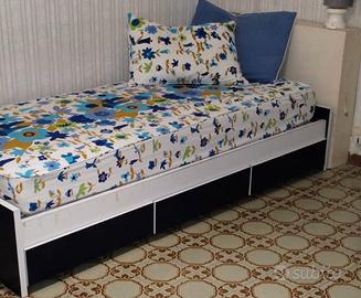 Letti singoli con cassetti contenitore