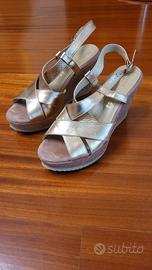 sandali plateau colore oro rosato