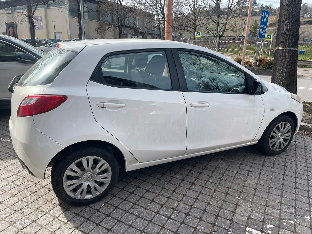 MAZDA Mazda2 2ª serie