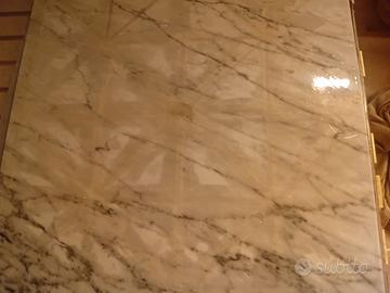 Piastrelle in marmo di Carrara