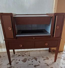antico mobile da cucina