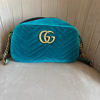 Gucci marmont camera bag in velluto