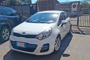Kia rio auto