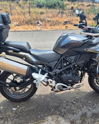 BENELLI TRK 502 del 2021 con "3932km" NUOVISSIMO