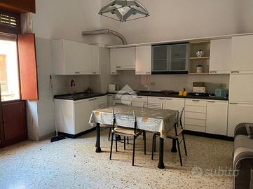 3 LOCALI A GROTTAGLIE