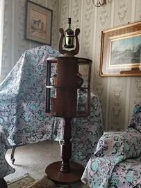 Mobile bar con ruote.