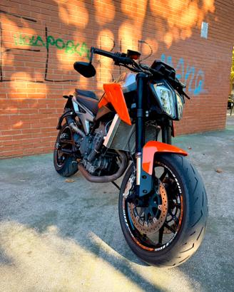 KTM DUKE 790 – 2018 – TECH PACK – 105 CV