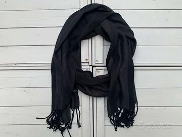 Sciarpa Pashmina Uomo Elegante SOLO Soprani