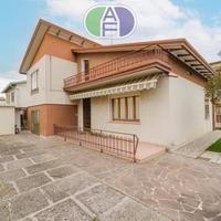 MIRA CASA SINGOLA CON GIARDINO