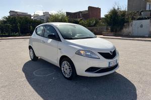 Lancia Ypsilon 1.2 69 CV 5 porte Platinum