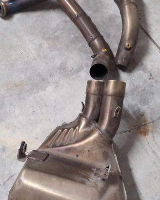 Collettori e catalizzatore MV Brutale 910