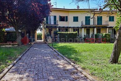 Villa a schiera Pietrasanta [UL166MDVRG]