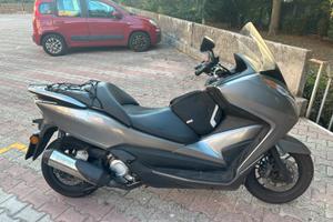 Honda forza 300