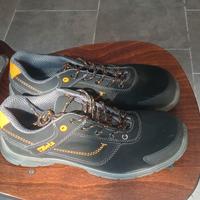 scarpe antinfortunistiche n. 42