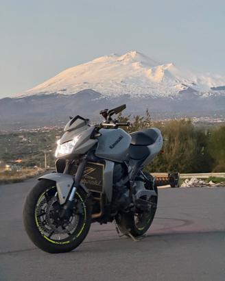 kavasaki Z750 depo 