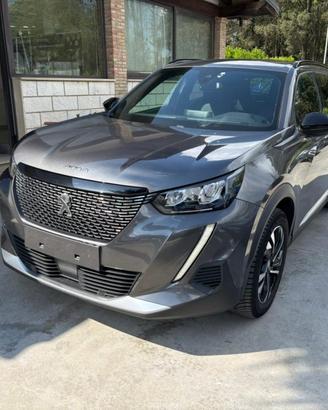 PEUGEOT 2008 BlueHDi 130 S&S EAT8 Allure