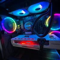 Pc gaming con periferiche e monitor