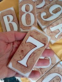 targhette dipinte a mano con numero civico