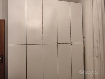 Mobili da cucina e camera